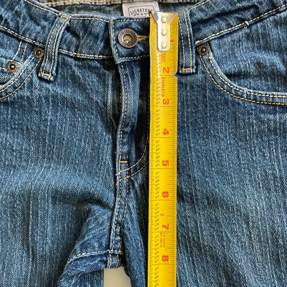 Levi Strauss & Co signature straight leg jeans.  Girls size 12